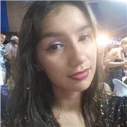Sou professora de inglês com experiência em aulas para crianças e adolescentes